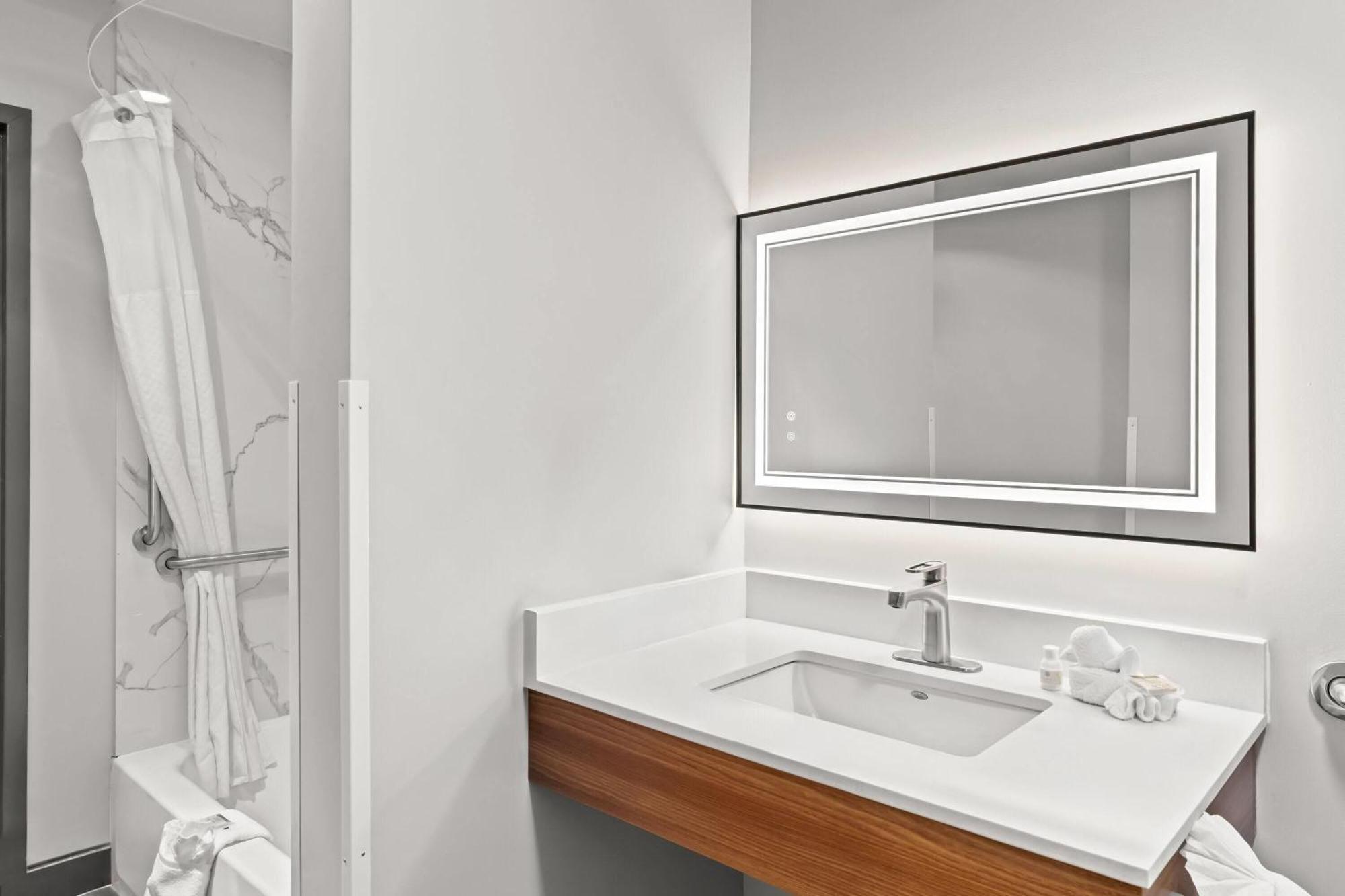 Microtel Inn & Suites By Wyndham Norcross Exteriér fotografie